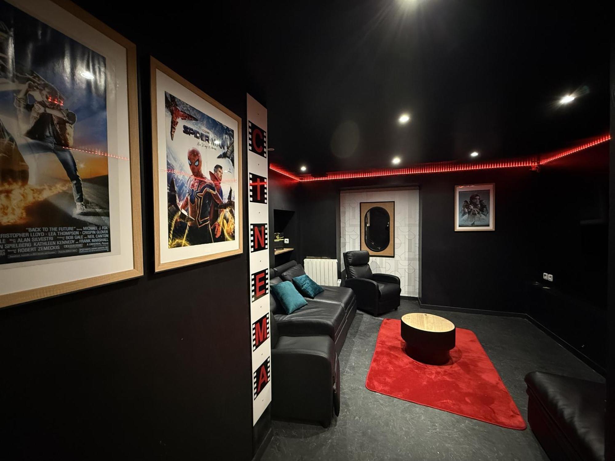 80 - Paris Cinema Sebastopol Buitenkant foto